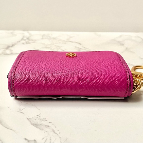 ❌SOLD❌ New Tory Burch Emerson Flap Card Case with Key Ring - Picture 6 of 9